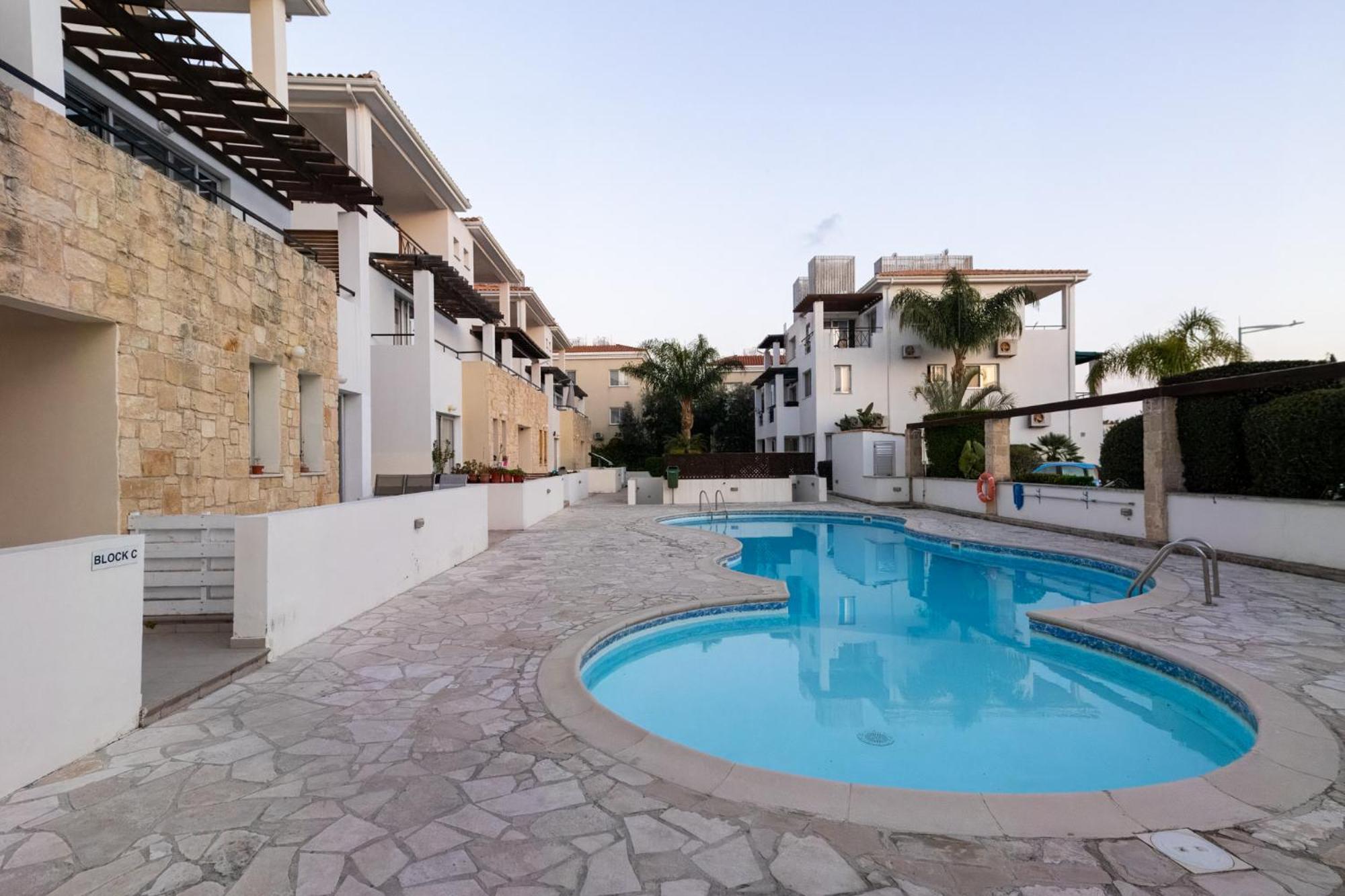 Nefeli Blue-Horizon 2B, Pool, Suites, Big Balconies Paphos Exterior foto